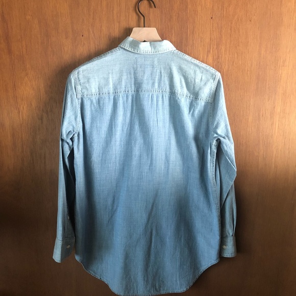 Madewell Classic Button-Up Shirt - Picture 6 of 8